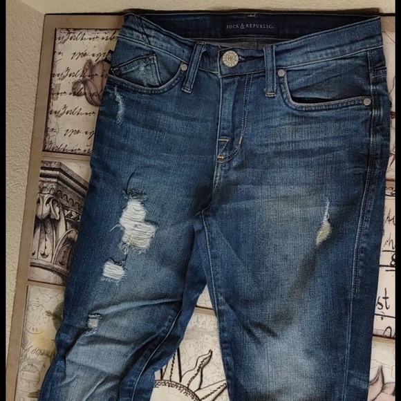 Rock & Republic High Waisted Dark Wash Jeans - Picture 2 of 8